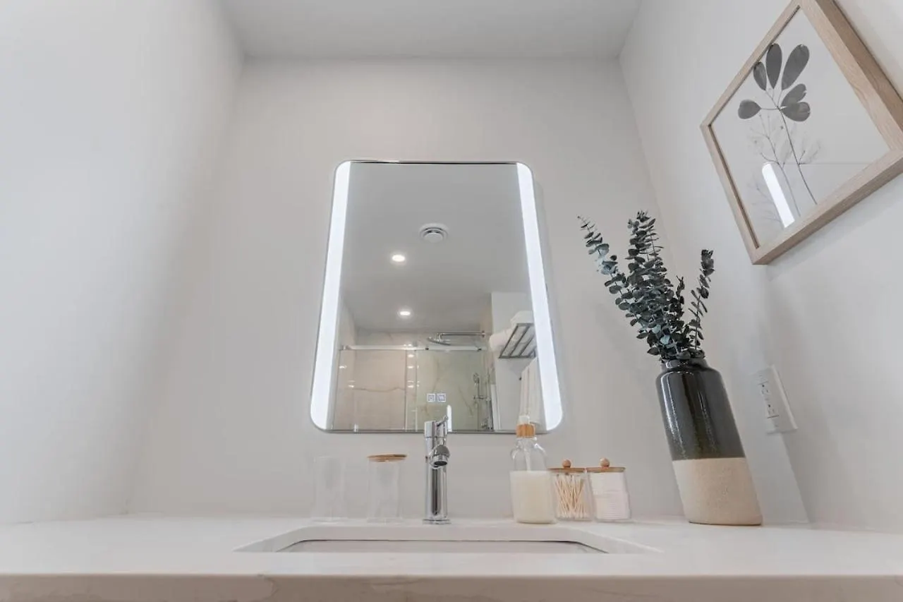 Apartmán Downtown King Suite With Balcony Montreal Kanada
