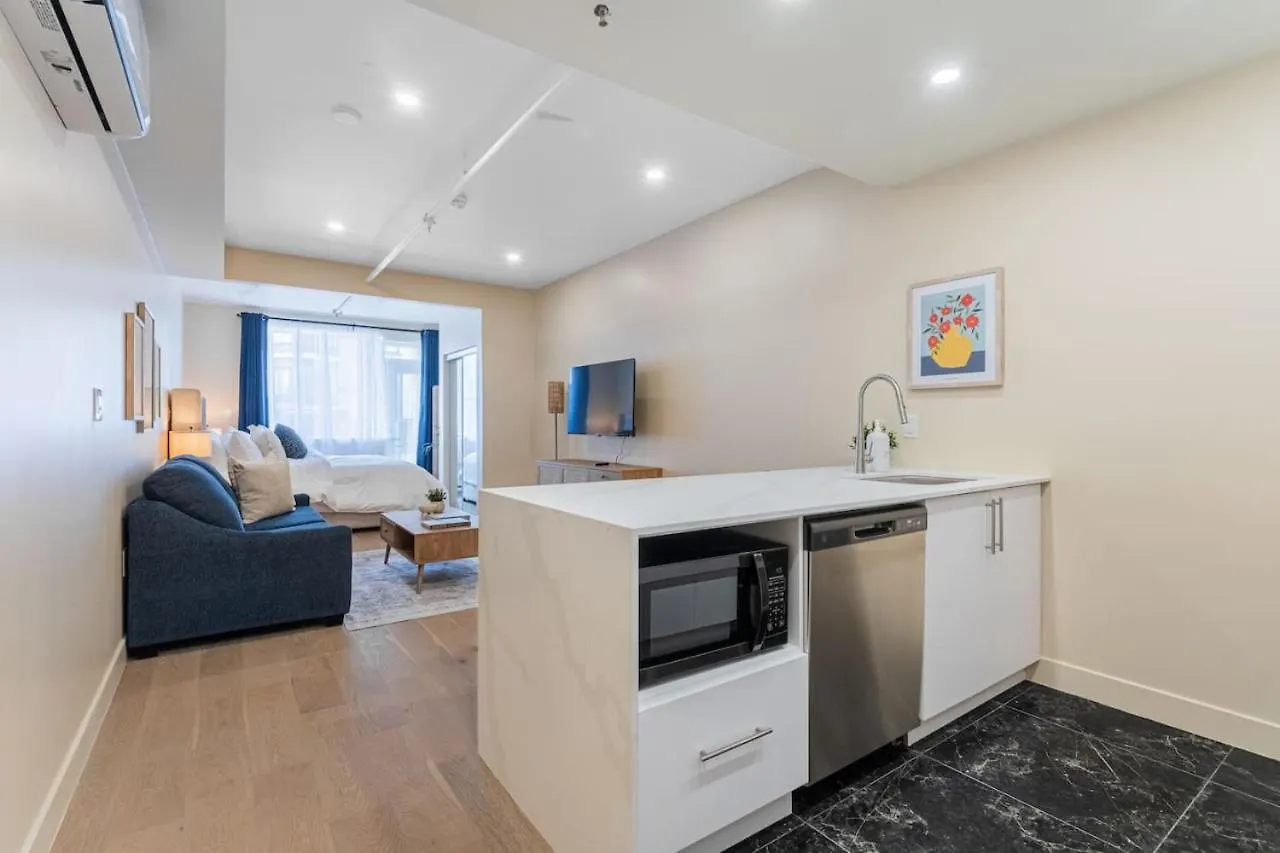 Downtown King Suite With Balcony Montreal Kanada